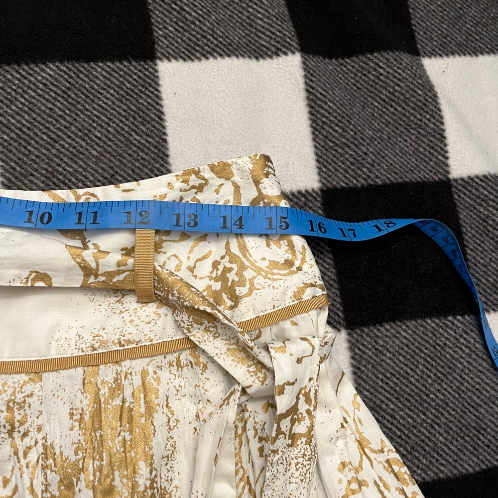 Elegant Gold and White Women's Skirt